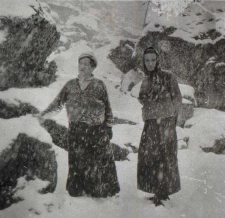 Orgyen Tobgyal Rinpoche with his father, Third Chokling Rinpoche